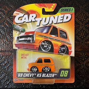 NWT CAR TUNED Series 1 
'69 Chevy K5 Blazer Toy - Orange